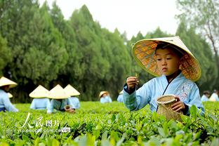 布宜诺斯艾利斯揭幕巨型梅西壁画，纪念阿根廷夺冠一周年